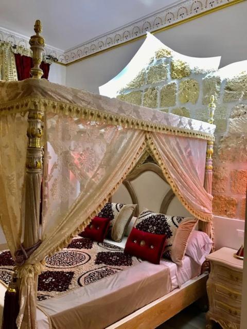 Suite Orientale Maison de L'église du Couvent Narbona Esterno foto